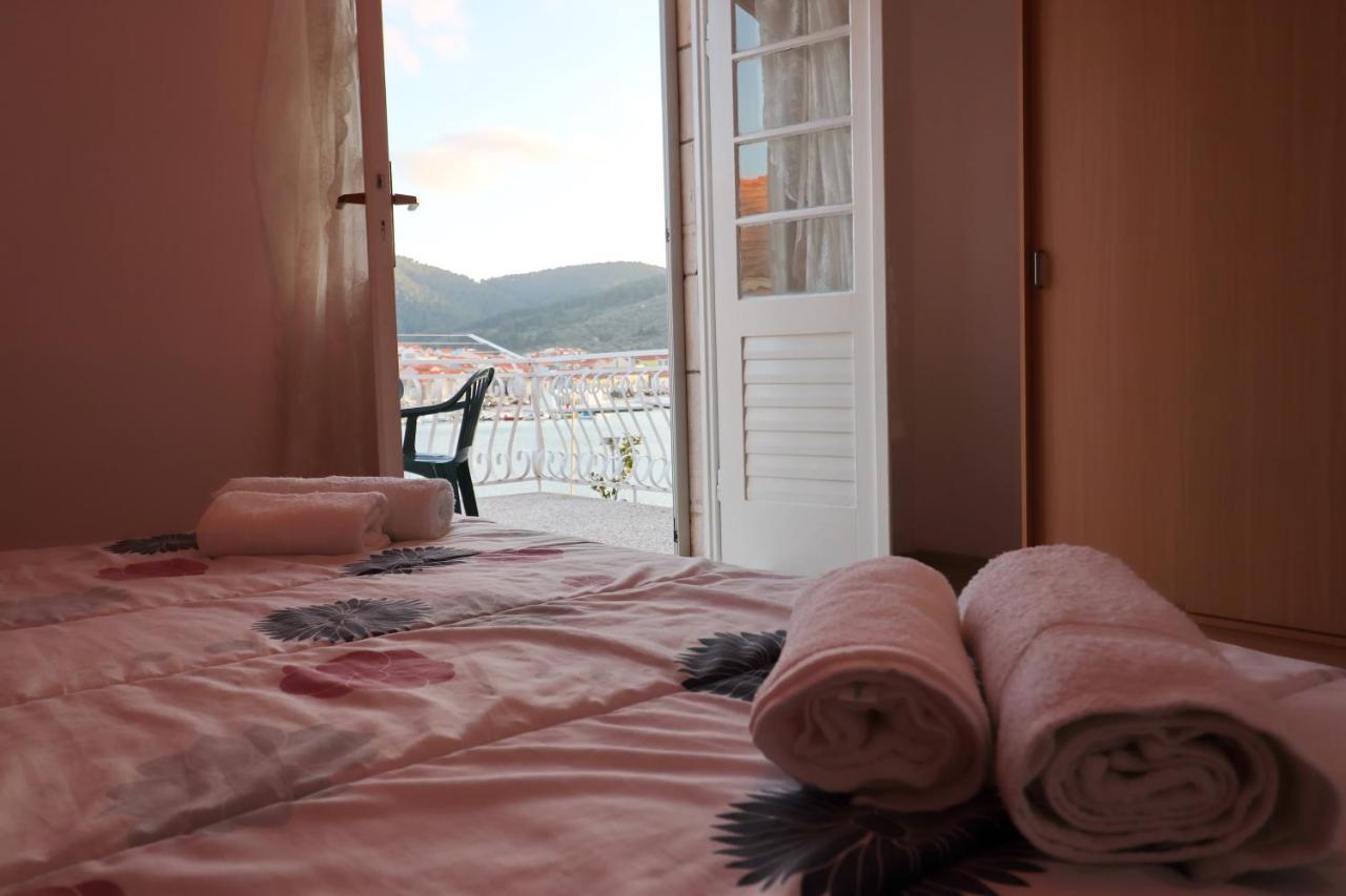 Seaside Apartment Franica ヴェラ・ルカ エクステリア 写真