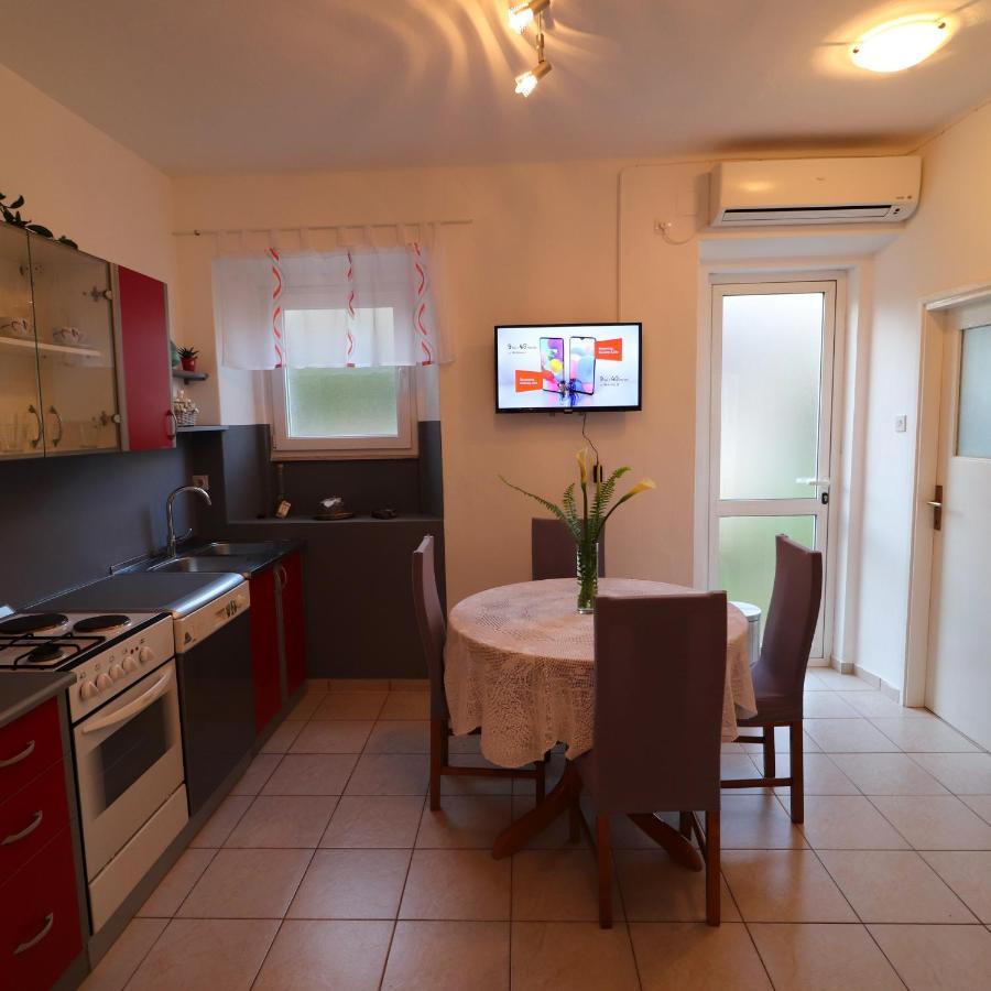 Seaside Apartment Franica ヴェラ・ルカ エクステリア 写真